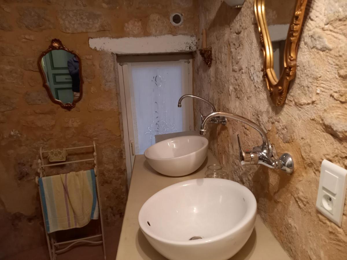 Chambre D Hotes Les Remparts Saint-Cyprien  Exterior foto